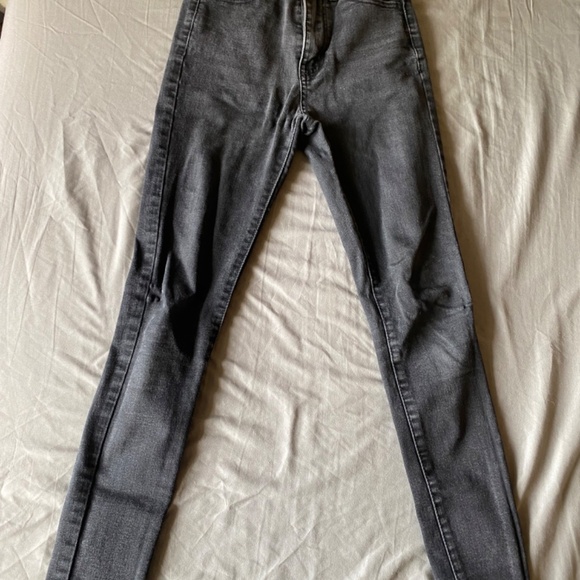 Black forever 21 jeans - Picture 2 of 2